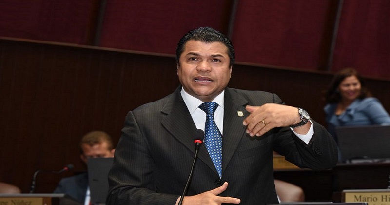 “Modificar Constitución no es prioridad, RD tiene demasiado problemas para enfrentar”, dice Tobías Crespo